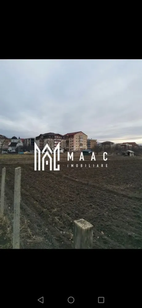 Teren 4500m2 I Intravilan I PUG I Strand - MAAC Imobiliare vă propune spre vânzare un teren intravilan situat în zona Câmpșor, cartierul Ștrand din Sibiu, poziționat strategic vis-a-vis de blocurile ANL din cartierul Ștrand II, într-o zonă aflată în continuă dezvoltare urbanistică și rezidențială. Proprietatea reprezintă o oportunitate excelentă pentru investiție, având un potențial ridicat de dezvoltare datorită amplasării și parametrilor urbanistici avantajoși.

Terenul are o suprafață generoasă de 4500 mp și beneficiază de Certificat de Urbanism cu regim de înălțime P+3+M, oferind multiple posibilități pentru dezvoltarea unui proiect rezidențial sau mixt, într-una dintre cele mai apreciate zone ale orașului. Proprietatea este înscrisă în Eterra, aspect care oferă siguranță și transparență în procesul de achiziție.

Zona Ștrand este recunoscută pentru accesul facil către punctele de interes din Sibiu, infrastructura bine dezvoltată și cererea constantă pentru proprietăți rezidențiale, ceea ce face ca acest teren să fie ideal atât pentru dezvoltatori, cât și pentru investitori care urmăresc o proprietate cu randament bun și perspectivă de valorificare pe termen lung.

Echipa MAAC Imobiliare vă stă la dispoziție pentru a vă oferi toate informațiile necesare și suport complet în vederea realizării acestei achiziții.

Pentru mai multe detalii sau pentru programarea unei vizionări, vă rugăm să precizați telefonic că ați văzut anunțul cu CP2327304.