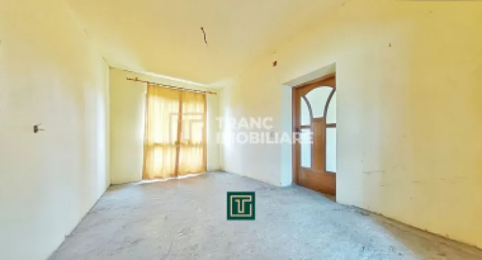 Casă de vânzare cu 4 camere în Zăbrani, teren 578 mp, front generos