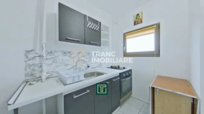 Garsonieră de închiriat – ideală pentru birou, acces din stradă, zonă Podgoria