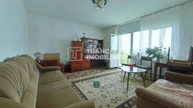 Apartament spațios cu 3 camere de vânzare în Arad – zona Micălaca, Miorița