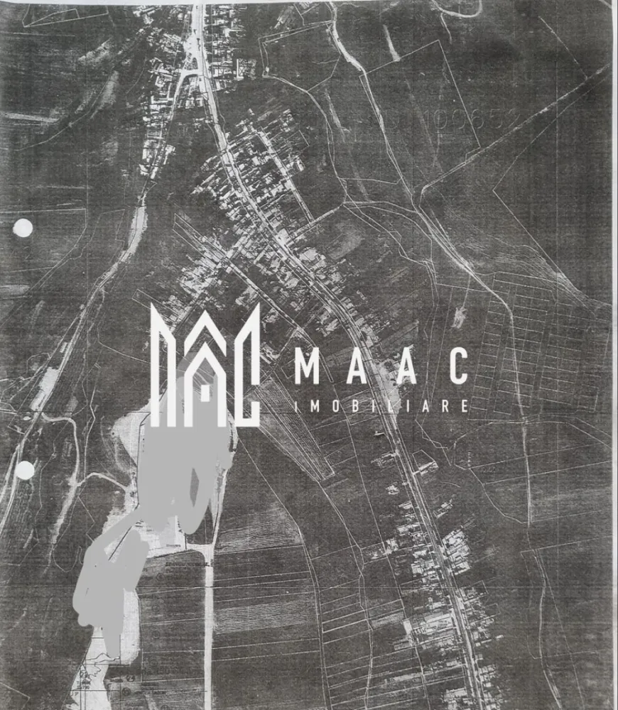 Teren intravilan I 1500mp I Front 36m I DN14 I Slimnic - Descriere: 
- MAAC Imobiliare vă propune pentru vânzare o adevărată oportunitate pentru afacerea planificată!

Caracteristici:
- Teren intravilan: Suprafața de 1500 mp, drept, cu deschidere la Drum Național (DN) de 36 m.

Localizare: 
- Situat în localitatea Slimnic, la 15 km distanță de Sibiu.

Accesibilitate: 
- Drum Național cu trafic intens (Sibiu-Sighișoara).

Facilități:
- Parcare în perimetru.
- În vecinătate se găsesc case rezidențiale și companii.
- Utilități disponibile în proximitatea unității.

Destinație Ideală:
- Ideal pentru activități comerciale, benzinărie, pensiune sau alte servicii oferite societății.

Concluzie:
- Acest teren intravilan din Slimnic reprezintă o oportunitate excelentă pentru dezvoltarea unei afaceri profitabile. Cu o localizare strategică și acces facil, această proprietate este perfectă pentru diverse activități comerciale sau de servicii. 

- Contactați-ne pentru a discuta detaliile acestei oferte imobiliare deosebite și pentru a profita de această oportunitate unică!
ID: CP2301132