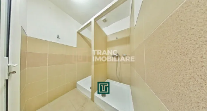 Hală industrială 824 mp de vânzare în Zona Industrială Sud Arad acces rapid A1
