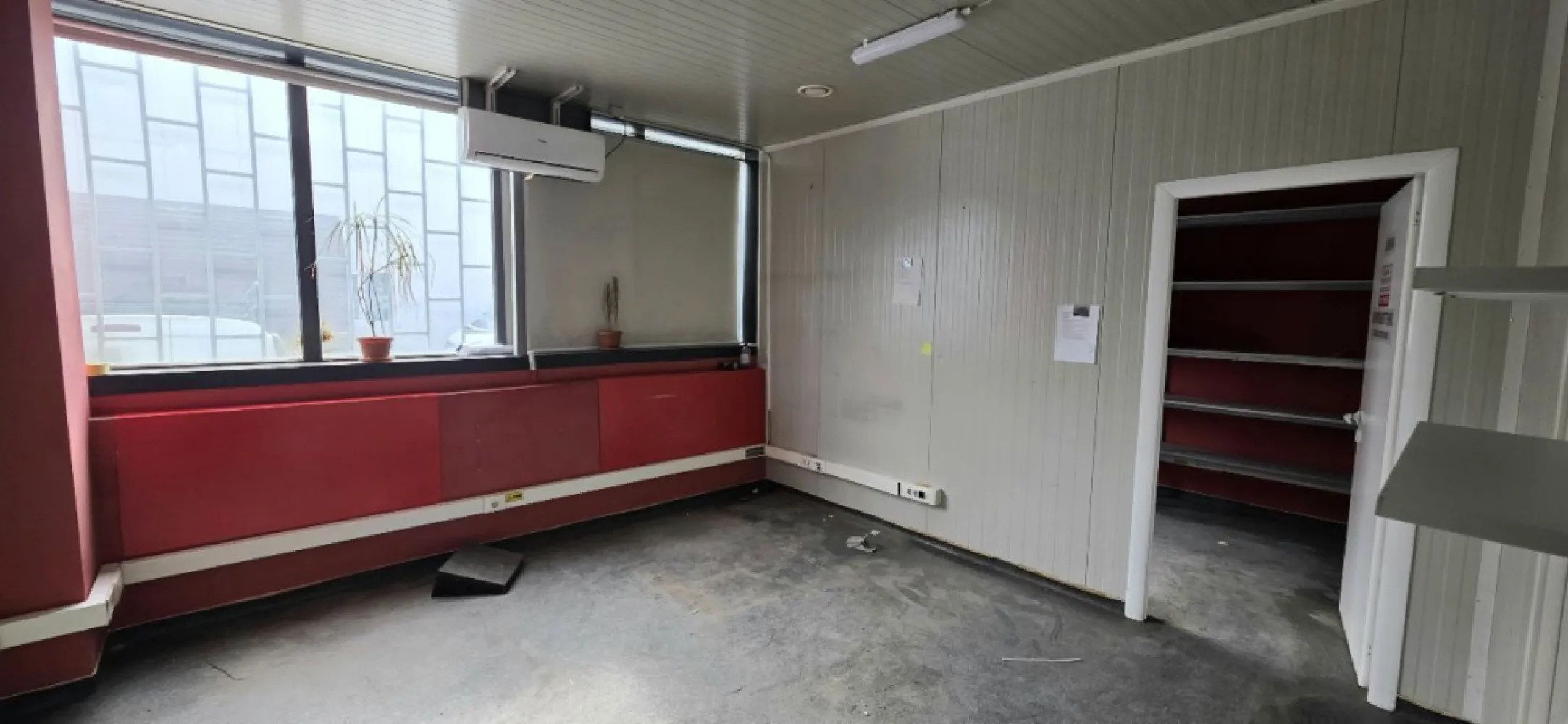 Republica spatiu industrial 200 mp de inchiriat