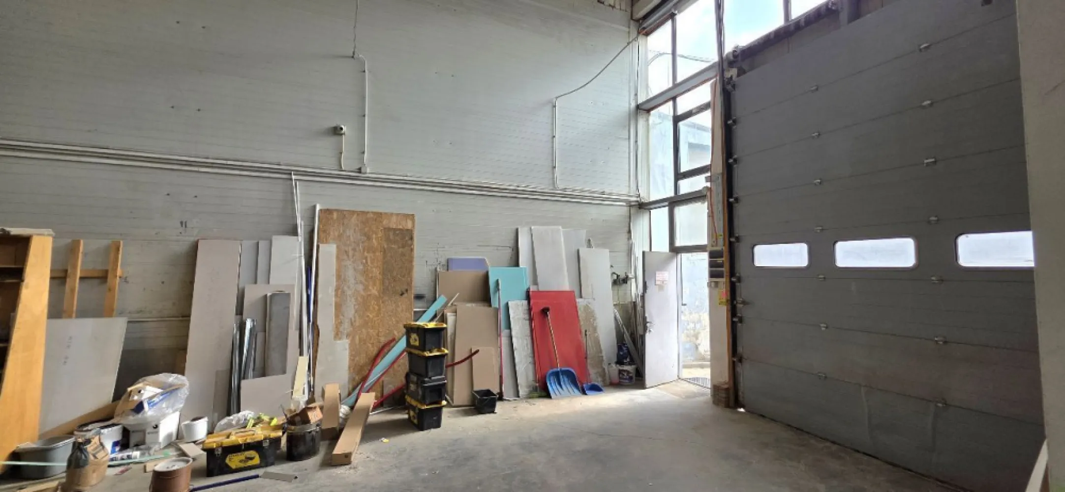 Republica spatiu industrial 200 mp de inchiriat