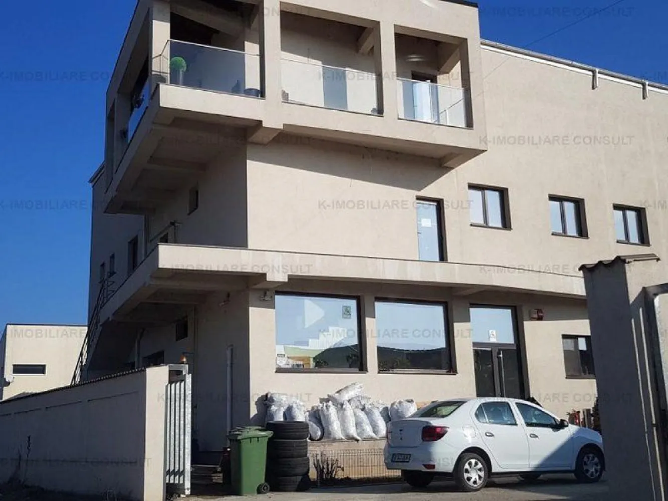 Drumul intre Tarlale spatiul suprafata 1400 mp - Pantelimon Drumul intre Tarlale spatiu industial/ depozitare/productie/birouri/loft , suprafata de teren 1200 mp , suprafata construit 1400 mp.
Facilitati : apa, gaz , curent trifazic, parcare
pretvanzare: 1100000