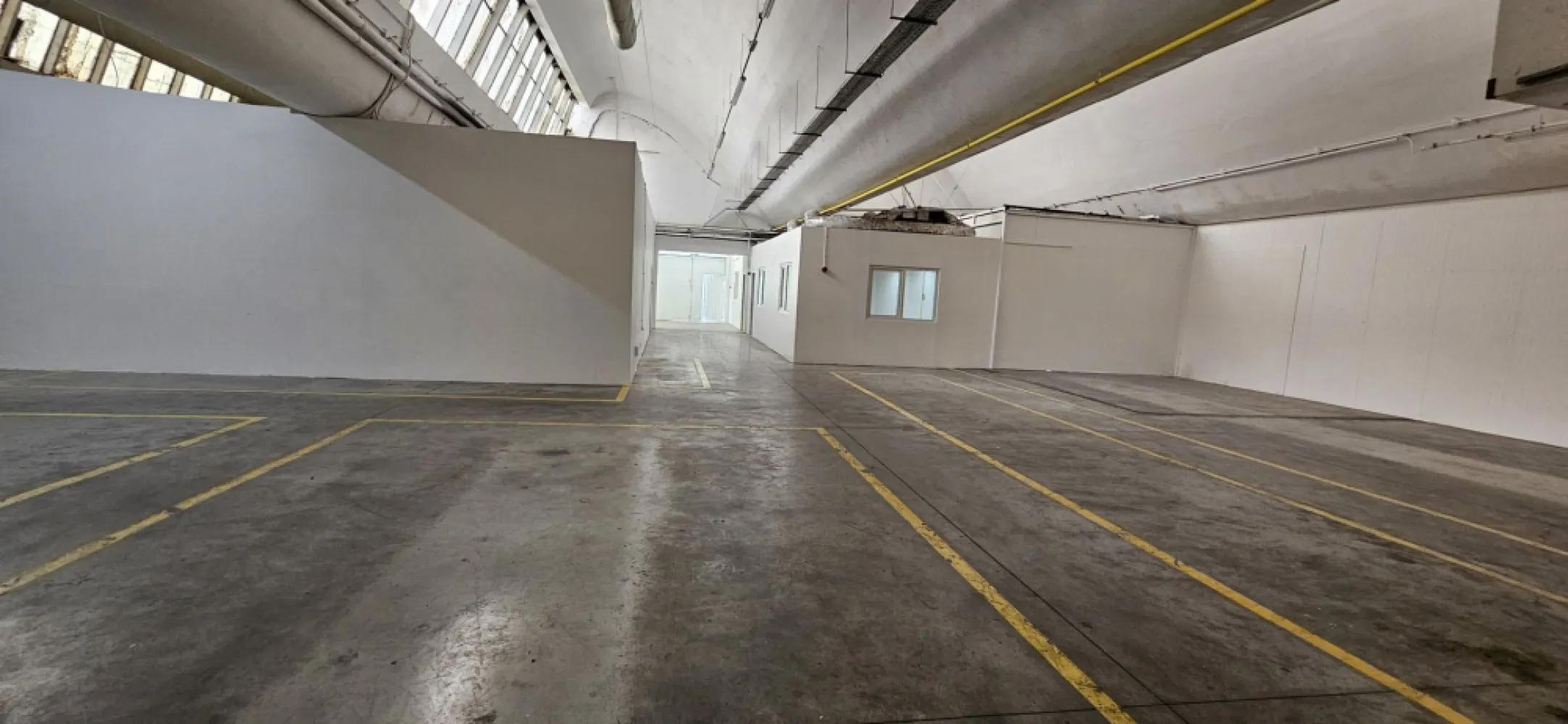 Pantelimon hala productie depozitare - K Imobiiare propune in zona Pantelimon Cora spatiu depozitarte/productie , suprafata 1160 mp , curent trifazic , putere mare instalata , incalzire , racire , locuri de parcare .