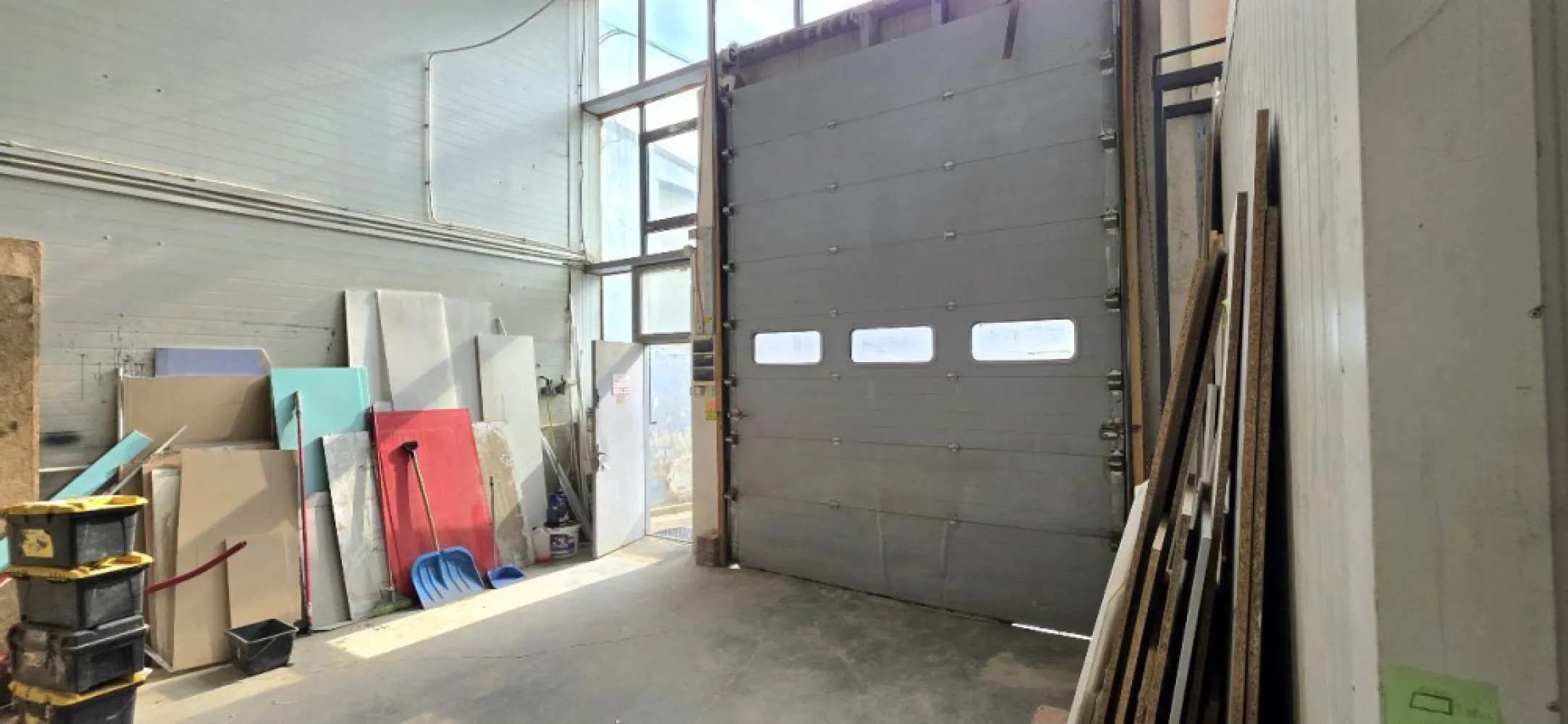 Republica spatiu industrial 200 mp de inchiriat