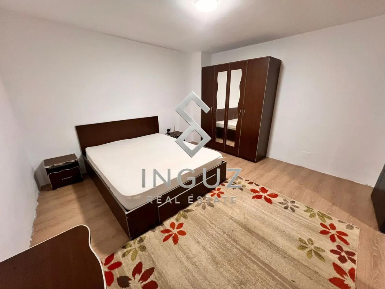 De închiriat – Apartament 2 camere | 75 mp | Doamna Ghica – Sector 2 - De închiriat – Apartament 2 camere | 75 mp | Doamna Ghica – Sector 2

Se oferă spre închiriere un apartament spațios cu 2 camere, situat la parter, pe Strada Dobrici nr. 57–59, în zona Doamna Ghica – Sector 2.

Apartamentul are aproximativ 75 mp și este ideal pentru familii care caută liniște, spațiu și confort într-o zonă sigură și bine conectată.

Detalii apartament:

• 2 camere
• Aproximativ 75 mp
• Compartimentare practică și spațioasă
• Parter – acces facil
• Curte comună
• Loc de parcare
• Centrală proprie
• Zonă liniștită și sigură

Locație excelentă:

• Doamna Ghica – Sector 2
• Aproape de Colentina și Șoseaua Pantelimon
• În apropiere de Parcul Plumbuita
• Transport public, magazine și farmacii în apropiere

Preț:
• 600 € / lună – pentru familii
• 650 € / lună – pentru muncitori

Pentru detalii și vizionări:

INGUZ Real Estate