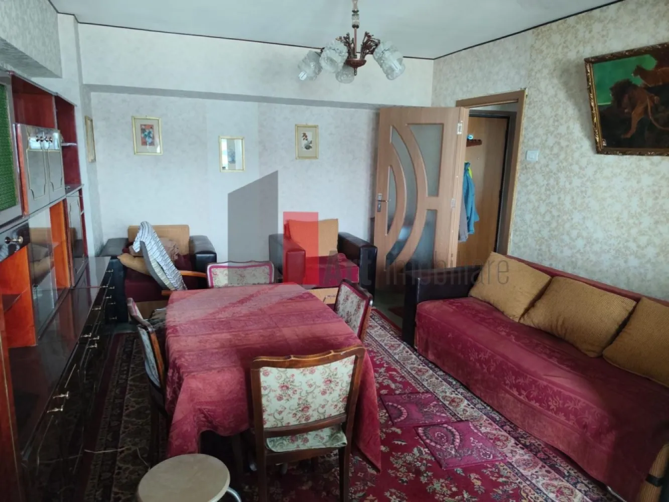 APARTAMENT 2 CAMERE - MEGA MALL - Va prezentam un apartament de 2 camere decomandate situat la etajul 5 al unui bloc
 construit in Pantelimon chiar langa Mega Mall, cu suprafata totala de 59mp.
 Apartamentul are 2 camere, living si dormitor , baie , 2 debarale , bucatarie, balcon mare.
 Comfortul termic este asigurat de la sistemul centralizat de termoficare.
 Blocul este anvelopat, si are 2 lifturi.
 Pentru alte imformatii sau vizionare va sunati la 0722 371 033.