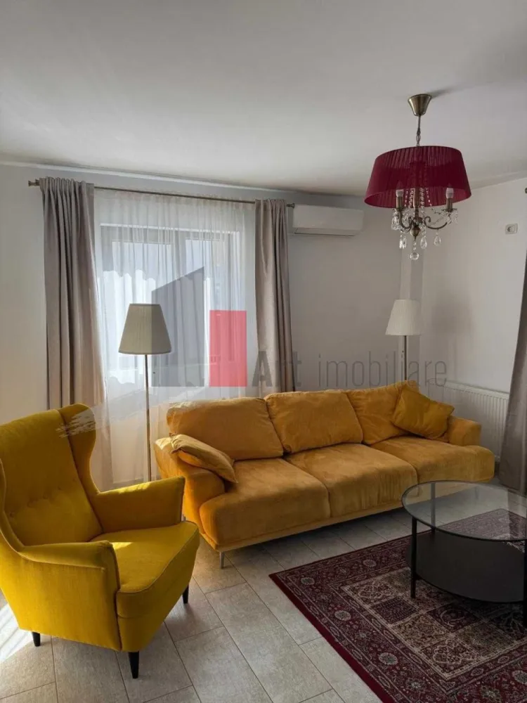 Vand apartament 3 camere, Militari Residence - Vand apartament 3 camere decomandat | 2 bai | 70 mp | Etaj3
Str. Soarelui, Militari Residence

Apartament spatios si bine compartimentat.

Living mare si luminos
2 dormitoare
Dormitor matrimonial cu baie proprie
2 bai
Bucatarie separata, complet mobilata si utilata
Balcon inchis, cu spatiu de depozitare realizat pe comanda
Complet mobilat si utilat
Aer conditionat
Masina de spalat cu uscator
Rulouri la geamuri
Compartimentare excelenta
Ambient cald, primitor si bine echilibrat
Spatii de depozitare bine integrate in toata locuinta, realizate pe comanda

Pret: 119.000 EUR