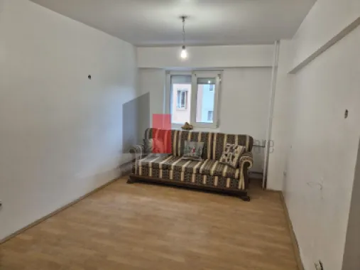 Vanzare apartament 4 camere Lujerului