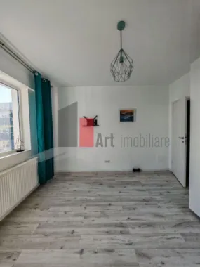 Apartament cu 2 camere de vanzare -Pacii-cu centrala-mobilat si utilat