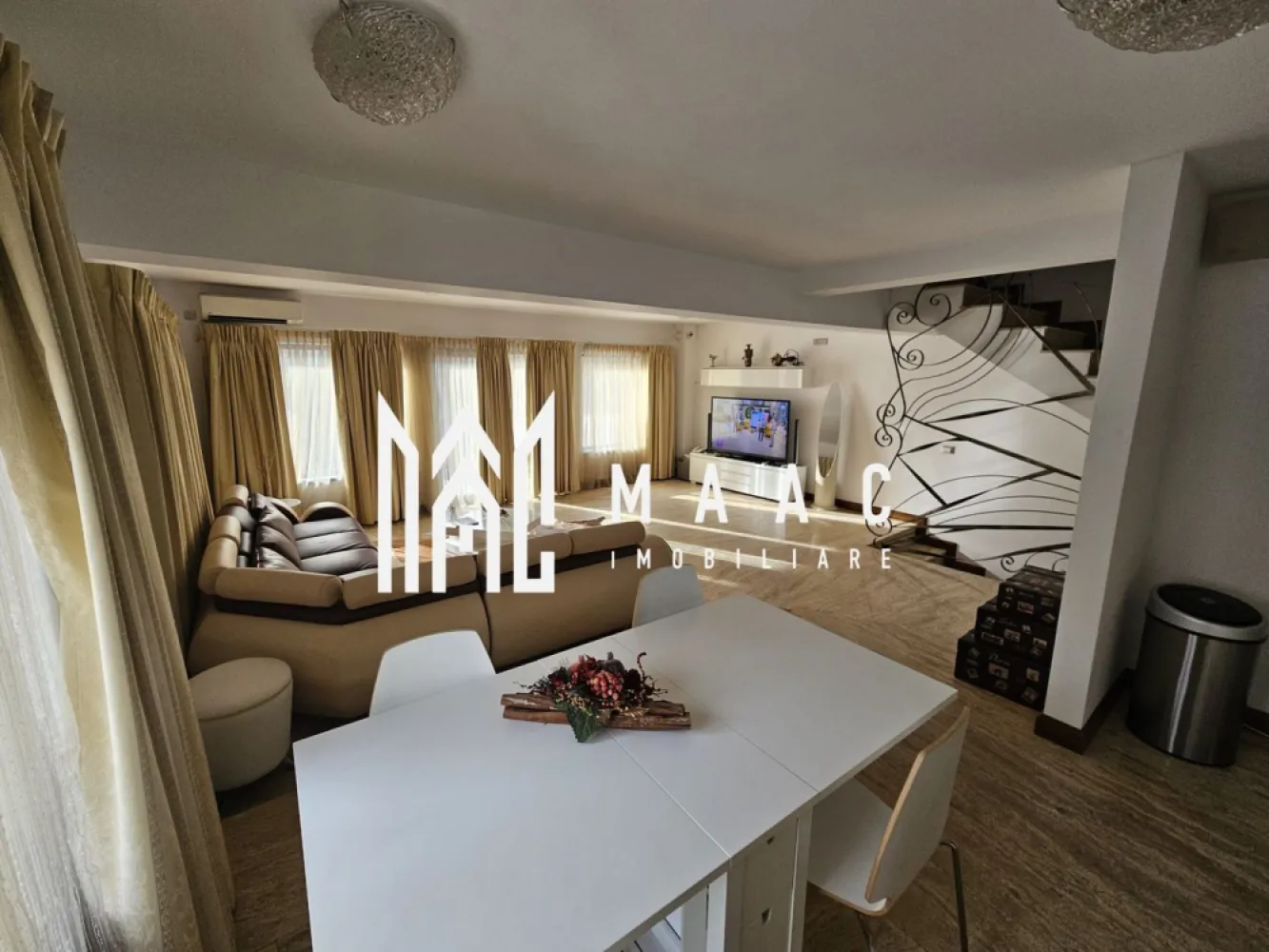 Casă Individuală | 236 mp utili | Garaj | Cartier Tilisca