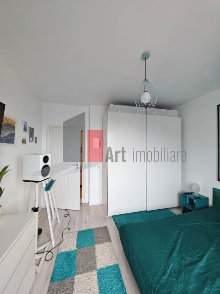 Apartament cu 2 camere de vanzare -Pacii-cu centrala