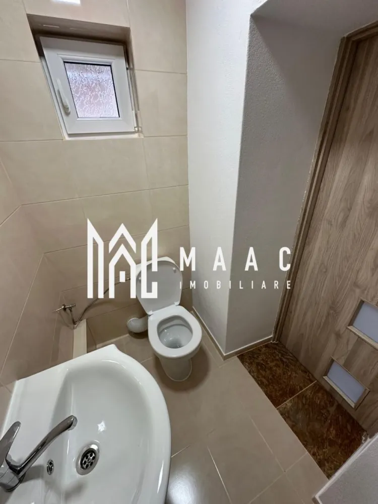 Spatiu comercial | Renovat | Zona centrala - Slimnic - MAAC Imobiliare ofera spre inchiriere spatiu comercial amplasat in zona centrala din Slimnic.

Incaperea se afla la parterul unei case, cu centrala proprie si panouri solare; are suprafata utila de 30mp si a fost de curand renovata.

Aferente- 9 locuri de parcare.

Disponibilitate imediata. 

Se percepe o chirie in avans si garantie in cuantumul unei chirii lunare.

Pentru mai multe detalii va rugam specificati: CP2197936