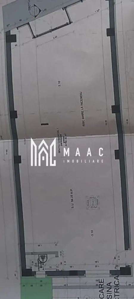 Spațiu comercial | 94MPU | Vad Pietonal | Turnisor - MAAC Imobiliare vă propune spre închiriere un spațiu comercial de 94 mp, situat la parterul unui imobil modern, într-o zonă rezidențială în continuă dezvoltare, cu vad comercial solid și potențial ridicat pentru diverse tipuri de afaceri. Proprietatea beneficiază de o amplasare avantajoasă, cu expunere excelentă și acces facil, fiind ideală pentru activități comerciale sau servicii.

Spațiul este configurat open space, oferind flexibilitate maximă în amenajare și adaptare în funcție de specificul business-ului, fiind potrivit pentru magazine, showroom-uri, saloane de înfrumusețare, farmacii, birouri sau servicii de catering.

Caracteristici și avantaje:
-Suprafață utilă: 94 mp
-Vitrină generoasă la stradă, pentru vizibilitate și expunere maximă
-Spațiu open space, ușor de personalizat
-Vad pietonal și auto intens, cu flux constant de potențiali clienți
-Grup sanitar inclus
-2 căi de acces: intrare pentru clienți și acces separat pentru marfă și personal
-Loc de parcare inclus

Proprietatea reprezintă o oportunitate excelentă pentru dezvoltarea unei afaceri într-o zonă cu dinamică economică și creștere continuă, oferind toate premisele pentru funcționare eficientă și vizibilitate crescută.

Pentru mai multe detalii, precizați telefonic că ați văzut anunțul cu CP2153526