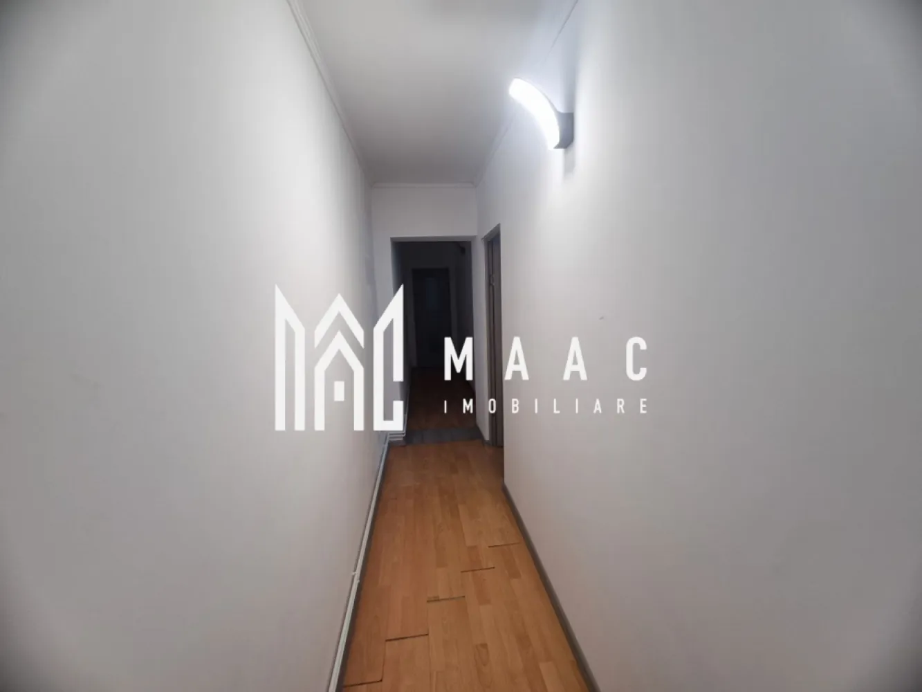 Casa 5 Camere | Curte | Pivniță | Turnișor
