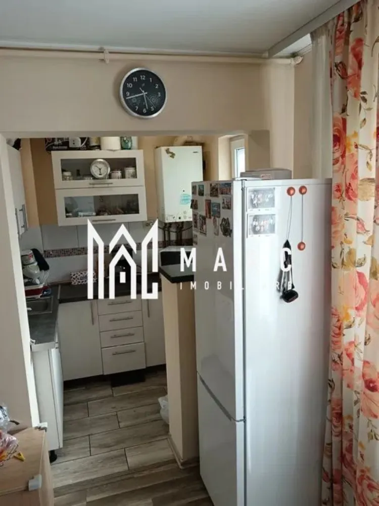 Apartament 2 camere I Pretabil investitie I Lacul lui Binder - Va propunem spre vanzare un apartament semidecomandat situat la parterul unui imobil din zona Lacul lui Binder.

Locuinta cuprinde: hol intrare, living, dormitor, bucatarie, baie.

Proprietatea este situata intro zona in plina dezvoltare cu acces rapid la mijloace de transport in comun, centre comerciale, de invatamant.

Disponibil imediat.

Pentru mai multe detalii, precizati telefonic ca ati vazut anuntul cu ID: CP2086813