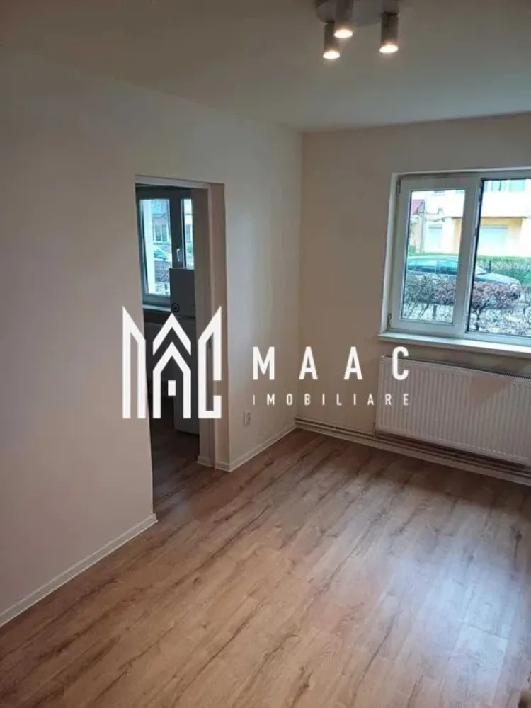 Apartament 2 Camere I Pretabil Investitie I Lacul lui Binder - Va propunem spre vanzare un apartament semidecomandat situat la parterul unui imobil din zona Lacul lui Binder.

Locuinta cuprinde: hol intrare, living, dormitor, bucatarie, baie.

Proprietatea se afla intr-o zona in plina dezvo;tare cu acces rapid la centre comerciale, de invatamant.

Disponibil imediat.

Pentru mai multe detalii, precizati telefonic ca ati vazut anuntul cu ID: CP2086812