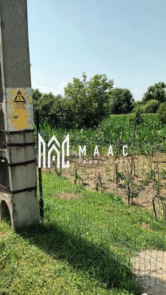 Vand teren intravilan | 1.638 mp | Bungard - MAAC Imobiliare vă oferă spre vânzare un teren intravilan situat în satul Bungard, județul Sibiu.

Detalii Teren:

Suprafață: 1638 mp
Deschidere: 27 m
Utilități:

Apă, gaz și canalizare la 50 de metri
Avantaje:

Terenul se poate parcela, oferind flexibilitate pentru diverse proiecte
Pentru mai multe detalii și pentru a programa o vizionare, vă rugăm să ne contactați precizând ID: CP2086407