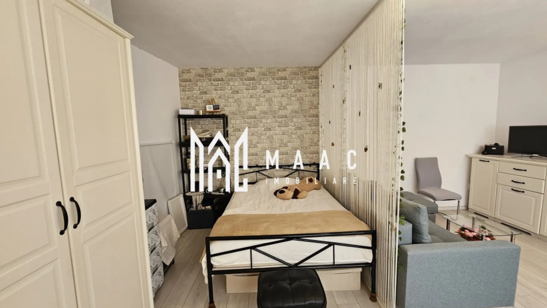 Apartament la casa | 240 mp Teren | Zona Turnisor
