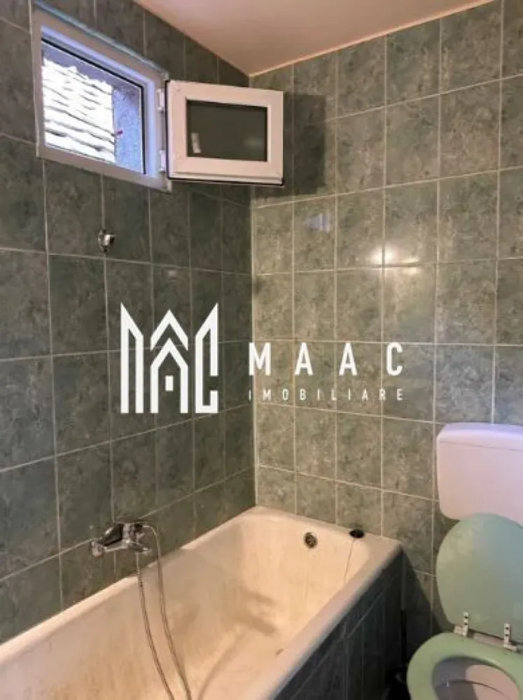 BLACK FRIDAY Casa individuala 3 camere | Teren | Gura Raului - 🔥 BLACK FRIDAY - Profită de cea mai bună perioadă din an pentru a deveni proprietar! Reducere de 10.000 euro - Pret vechi - 90.000 euro Pret promotional - 79.999 euro MAAC Imobiliare ofera spre vanzare o casa situata in Gura Raului. Locuinta are o suprafata utila de 97mp + 144mp de anexe si 500 mp teren (curte +gradina). Este alcatuita din: living, 2 dormitoare, bucatarie, baie , debara, pod, pivnita. Incalzirea-centrala pe lemne. Acoperis schimbat. Se vinde nemobilata. Pentru mai multe detalii precizati telefonic ca ati vazut anuntul cu ID: CP2042175