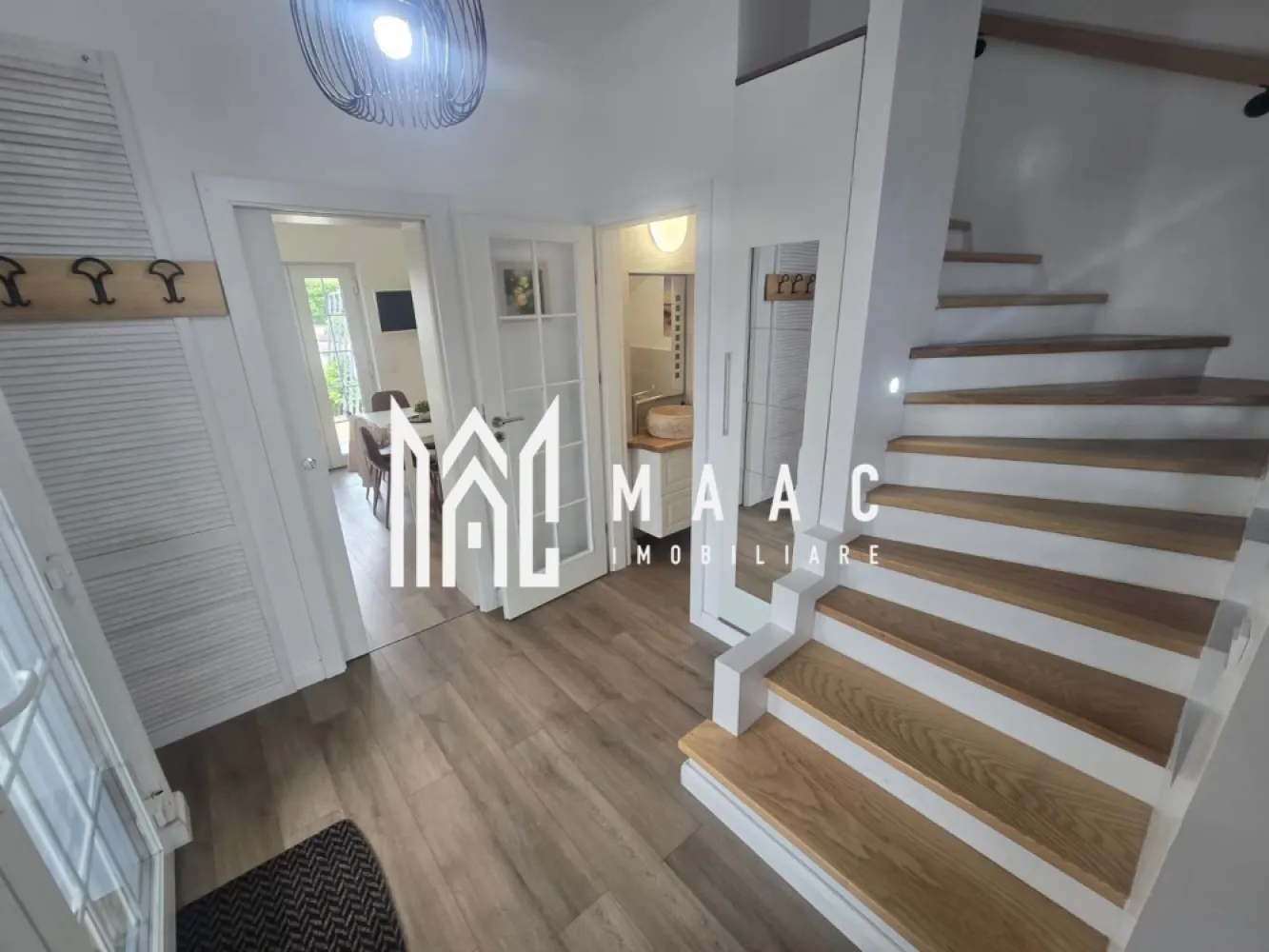 Casa 4 camere de închiriat 500 teren zona Terezian