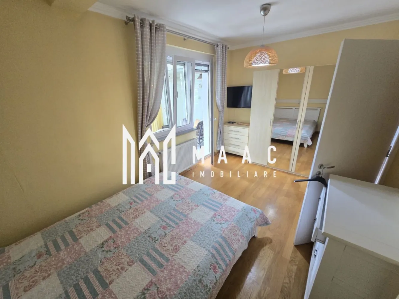 Apartament 2 camere superb cu gradina zona Sub Arini