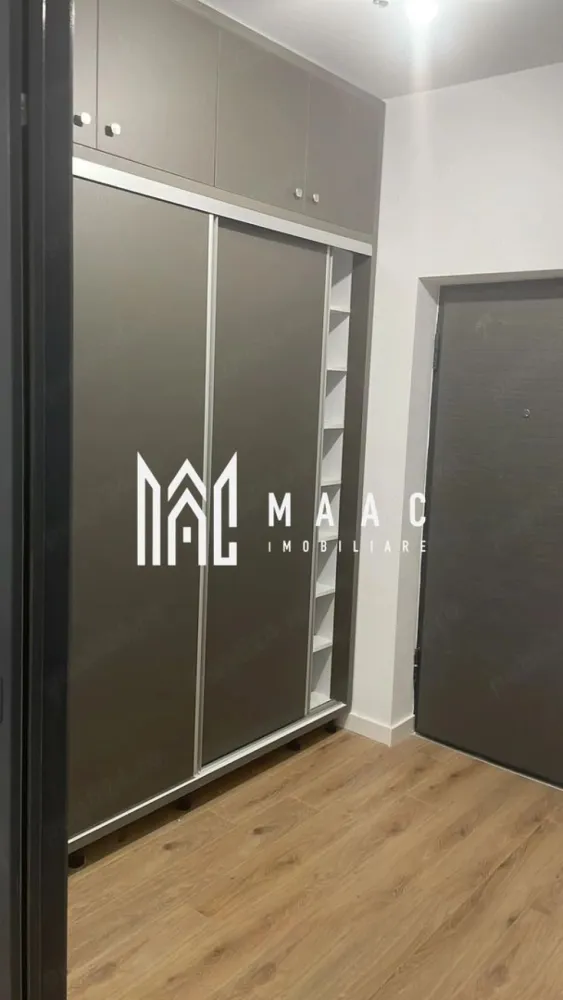 Studio |Parter| 42 MPU | Veranda Rezidence | - MAAC Imobiliare vă propune spre vânzare un studio modern, complet mobilat și utilat, situat în complexul rezidențial Veranda Residence, într-un imobil construit în anul 2023. Proprietatea are o suprafață utilă de 42 mp și este amplasată la parter înalt, oferind confort, intimitate și acces facil. Datorită compartimentării practice și dotărilor moderne, studioul reprezintă o alegere excelentă atât pentru locuire personală, cât și pentru investiție în vederea închirierii.

Locuința beneficiază de o cameră spațioasă și luminoasă, bucătărie utilată, baie și hol cu spații de depozitare, fiind amenajată pentru a oferi funcționalitate și confort în utilizarea zilnică. Proprietatea se vinde complet mobilată și utilată, fiind pregătită pentru mutare imediată.

Caracteristici:
-Studio modern
-Suprafață utilă de 42 mp
-Parter înalt
-Bloc construit în anul 2023
-Complet mobilat și utilat
-Compartimentare practică și funcțională
-Ideal pentru locuit sau investiție

Compartimentare:
-Cameră spațioasă
-Bucătărie utilată
-Baie
-Hol cu spații de depozitare

Dotări:
-Încălzire în pardoseală
-Aer condiționat
-Videointerfon
-Rulouri exterioare acționate electric prin telecomandă
-Electrocasnice incluse

Avantaje:
-Imobil nou, finalizat în 2023
-Complex rezidențial modern – Veranda Residence
-Acces rapid către magazine, transport și puncte de interes
-Ideal pentru mutare imediată
-Potrivit atât pentru locuință personală, cât și pentru închiriere

Pentru mai multe informații sau pentru programarea unei vizionări, vă rugăm să menționați la telefon numărul CP3077595.