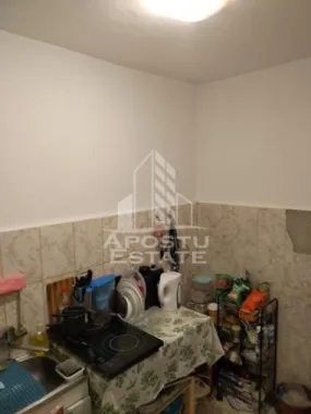 Apartament 1 camera de vanzare, zona Circumvalatiunii, Timisoara