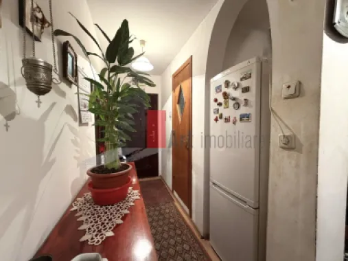 Apartament 2 camere Prelungirea Ghencea/Valea Oltului