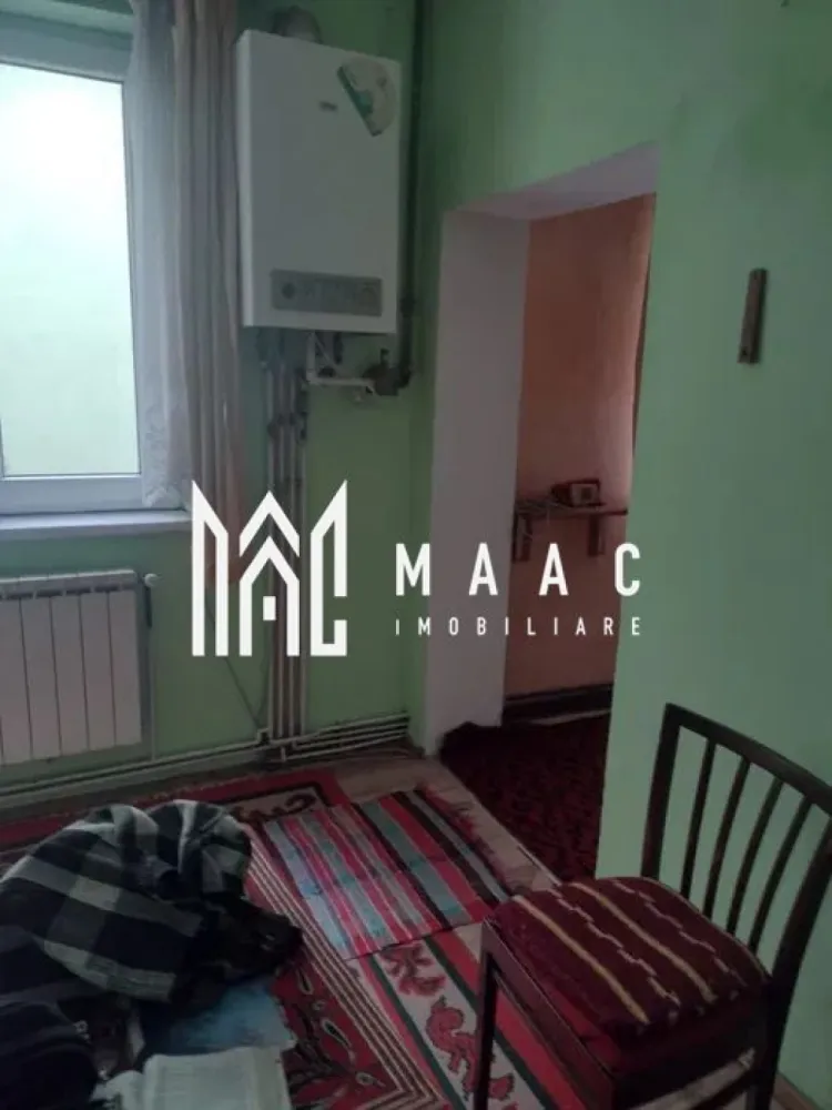 Casa 5 camere | P+M | Gradina | Garaj | Tiglari - MAAC Imobiliare va prezinta o casa cu 5 camere de tip duplex cu gradina si garaj.

Caracteristici principale:
Casă cu cinci camere luminoase, oferind spațiu generos pentru confort și relaxare.
Construcție solidă din cărămidă, asigurând durabilitate și stabilitate.
Anul construcției: 1974, cu modificări și îmbunătățiri ulterioare pentru confort.

La parter, bucătăria este integrată cu livingul, creând un spațiu deschis și primitor.
Baie și debara la parter, pentru funcționalitate și organizare suplimentară.
În plus, o cameră la parter, ideală pentru birou sau dormitor suplimentar.
Baia de la parter dispune și de ieșire în curte, asigurând acces practic.

Dotări și amenajări suplimentare:
Sobele de teracotă și încălzirea centrală asigură confort termic în sezonul rece.
Geamuri termopan pentru izolare termică și fonică, garantând confortul optim în interior.
Pivniță uscată și încăpătoare, ideală pentru depozitare și organizare.

Exterior și imprejurimi:
La terminarea casei se află un loc de parcare pentru mașină, asigurând comoditate și accesibilitate.
Grădină în suprafață de 128 mp, perfectă pentru relaxare și activități în aer liber.
Vecinatate cu o altă familie, asigurând o comunitate și vecinătate prietenoasă.

Utilități și accesibilitate:
Toate utilitățile (gaz, apă, curent) sunt separate și funcționale.
Grădina este delimitată de un gard, asigurând intimitate.
Deschiderea la stradă este de 10 metri liniari, oferind acces facil și vizibilitate optimă.

Pentru mai multe detalii precizati telefonic ca ati vazut anuntul cu ID CP2021194.