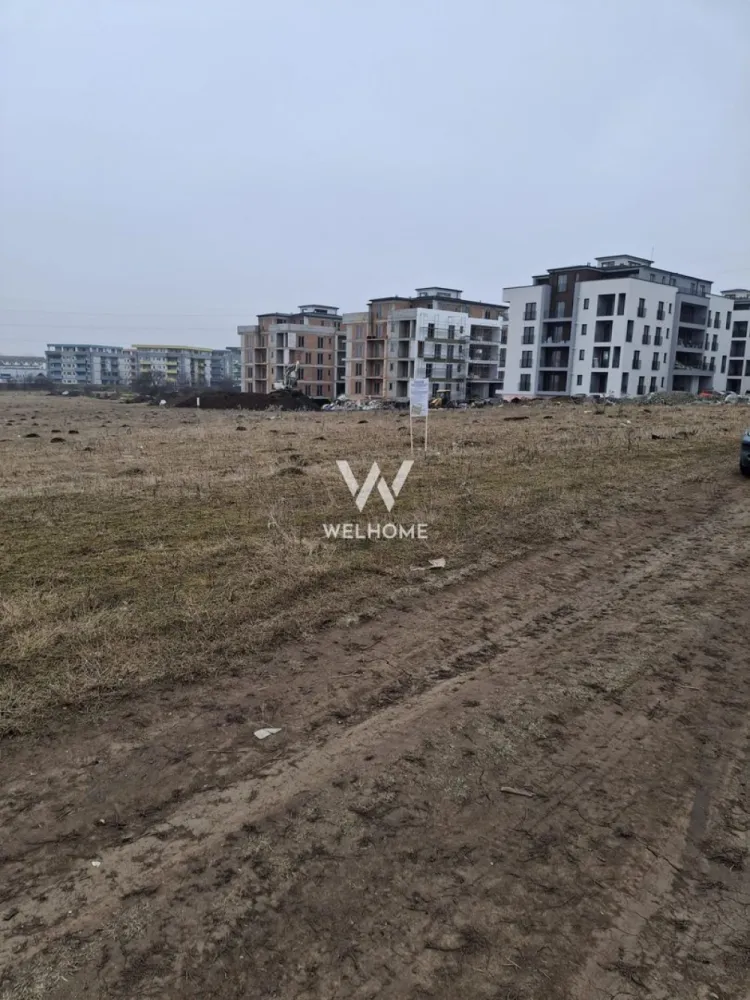 Teren intravilan 8.000 mp – Sibiu, zona Neppendorf - Oportunitate excelentă de investiție în una dintre cele mai dinamice zone ale Sibiului – Neppendorf.

- Suprafață: 8.000 mp
- Teren intravilan
- Necesită PUZ
- Utilități la aproximativ 10 m de teren

Avantajele zonei:

✔ Acces rapid către oraș și centura Sibiului
✔ Zonă în plină dezvoltare rezidențială și industrială
✔ Aproape de aeroport și principalele artere de circulație
✔ Potențial ridicat pentru investiție sau dezvoltare

Teren ideal pentru proiect rezidențial, hale, logistică sau investiție pe termen lung.
Pret: 120 euro/ mp, negociabil

 Pentru detalii suplimentare și vizionare, contactați telefonic.