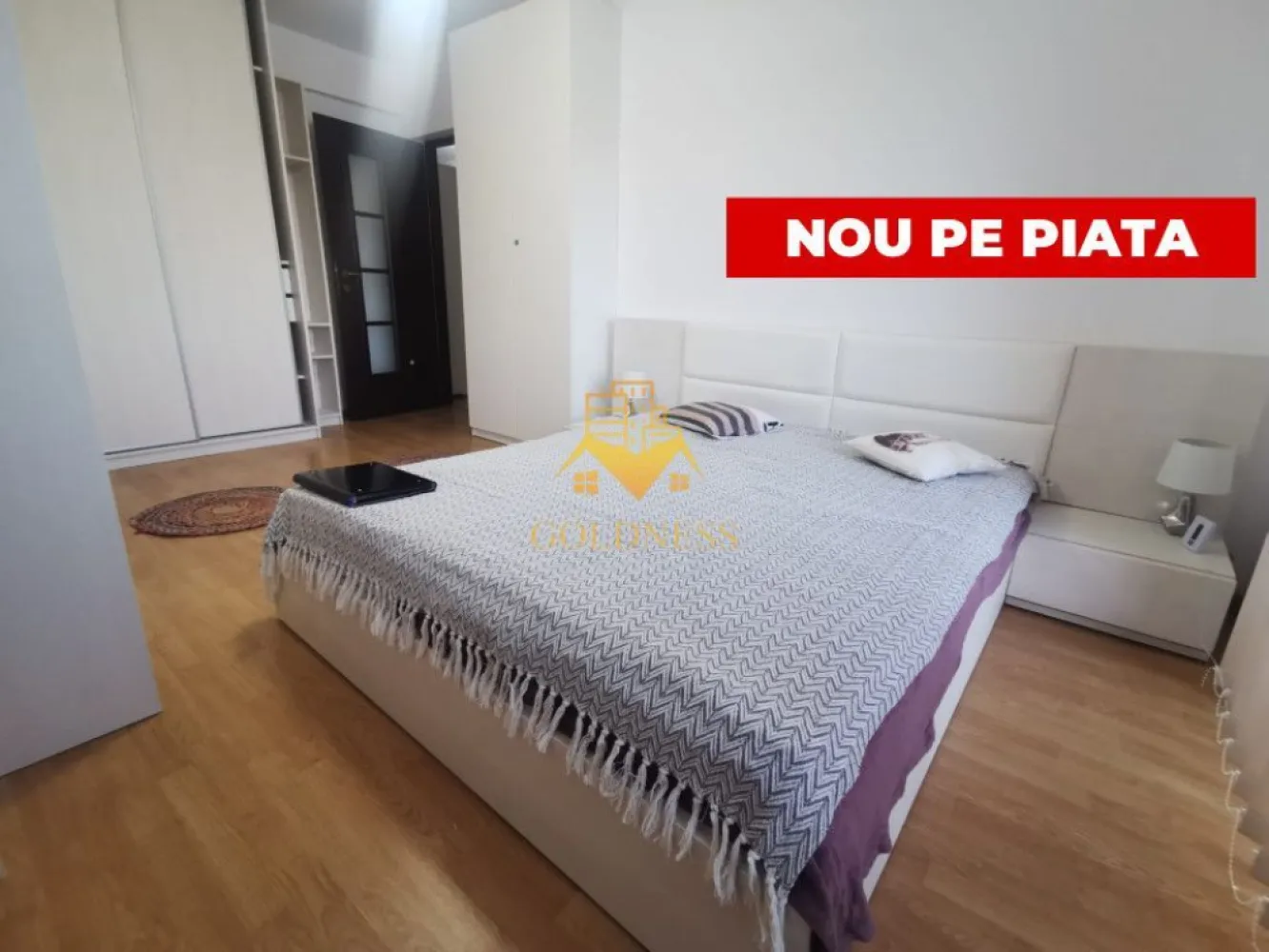 2 camere, Marasti, Piața 1 Mai,Feroviarilor, București, Barbu Patriciu - GOLDNESS Imobiliare vă propune spre închiriere un apartament cu 2 camere complet mobilat și utilat, la etajul 6 într-un imobil de 10 etaje, în cartierul Marasti. 
Dispune de loc de parcare cu garaj.
Apartamentul este compartimentat astfel:

 - dormitor cu pat matrimonial, dressing, noptiere
 - camera cu o canapea extensibla, comoda, TV, spatiu pentru depozitare.
 - baie cu cada, calorifer port prosop inox și dulap pentru depozitare.
 - bucatarie complet mobilata si utilata, loc de servit masa.
 - balcon de 7 mp.

Imobilul este dotat cu toate cele necesare- centrală proprie, mașină de spălat haine, frigider, aragaz, hotă, TV, etc. 
Se află în apropierea stațiilor de transport în comun, magazine, restaurante, spații verzi, farmacii, etc. 

Dacă sunteți interesați de acest apartament și doriți să îl vizionați, dar și pentru alte oferte sau detalii nu ezitați să ne contactați telefonic sau prin e-mail - goldnessimobiliare@gmail.com. Vă stăm la dispoziție!
Pentru intermediere se percepe un comision de 50% din prețul chiriei!
