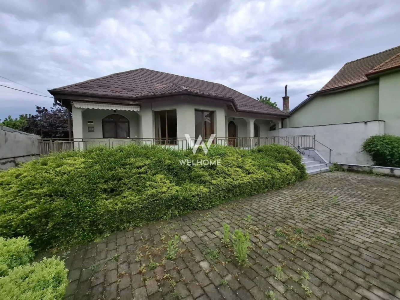 Casa individuala intima cu teren mare in Avrig, Sibiu