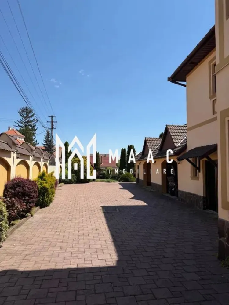 Casa individuala | 4 camere | 180MP | Teren 900 MP | Saliste - MAAC Imobiliare vă prezintă o casă individuală, situată în Săliște, într-o zonă liniștită, cu aer curat și acces facil, ideală atât pentru locuit permanent, cât și pentru investiție sau casă de vacanță.

Proprietatea este amplasată pe un teren generos de 900 mp, cu acces din două străzi, și beneficiază de o suprafață utilă de 180 mp și o amprentă la sol de 110 mp. Deschiderea terenului este de 16 ml.

Compartimentare:
Parter
Living spațios
Bucătărie
Baie

Etaj
3 dormitoare
Bucătărie
Baie
2 balcoane, dintre care unul cu acces din dormitor și unul cu acces din holul etajului

Dotări și anexe:
Centrală termică proprie cu calorifere
2 garaje
Magazie pentru depozitare
Filigorie, ideală pentru relaxare și petrecerea timpului liber.

Avantaje:
Acces din două străzi
Zonă liniștită, perfectă pentru familie
Ideală pentru locuit, investiție sau casă de vacanță
Se vinde exact ca in poze, pregătită pentru mutare imediată.

Pentru mai multe informații, specificați ca ați văzut anunțul cu ID: CP3080031