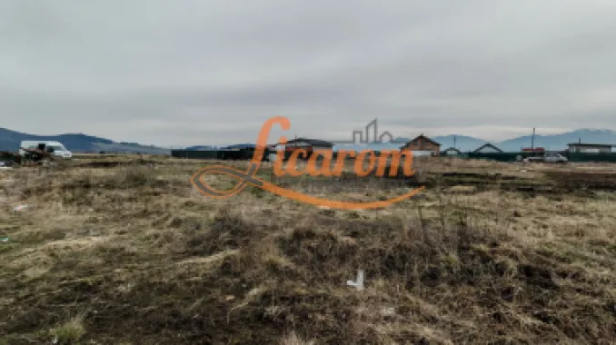 Teren intravilan in suprafata de 644 mp in Sanpetru pret 37000 euro