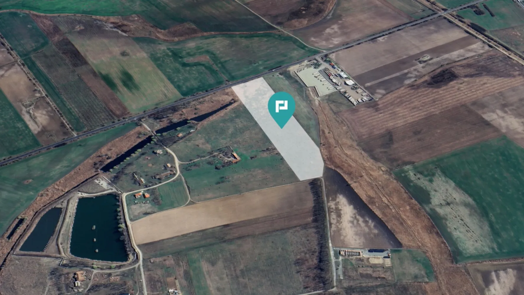 Teren compact de 50.000 mp la drum principal - Teren compact de 50.000 mp situat la drum principal

PropertyLab îți oferă un teren extravilan situat în imediata apropiere de Hanul de la Răscruce din județul Arad.
Caracteristici teren:
Suprafață totală: 50.000 mp
Front stradal generos: 120 m
Destinație: extravilan – perfect pentru dezvoltare comercială, logistică sau industrială, cu acces facil la drum național
Locație: Aproximativ 6 km până la nodul de acces la Autostrada A1 și aproape de frontiera cu Ungaria.

Dacă ești în căutarea unei investiții cu potențial de dezvoltare și vizibilitate, acest teren este exact ceea ce cauți!

Contactează-ne pentru detalii și pentru a programa o vizionare.

Tudor Trașcă - Consultant Imobiliar PropertyLab
Tel: +40 730 650 235
email: tudor.trasca@propertylab.ro

Raluca Marinescu - Consultant Imobiliar PropertyLab
Tel: +40 0755 083 764
email: raluca.marinescu@propertylab.ro

Cod Proprietate 2372390