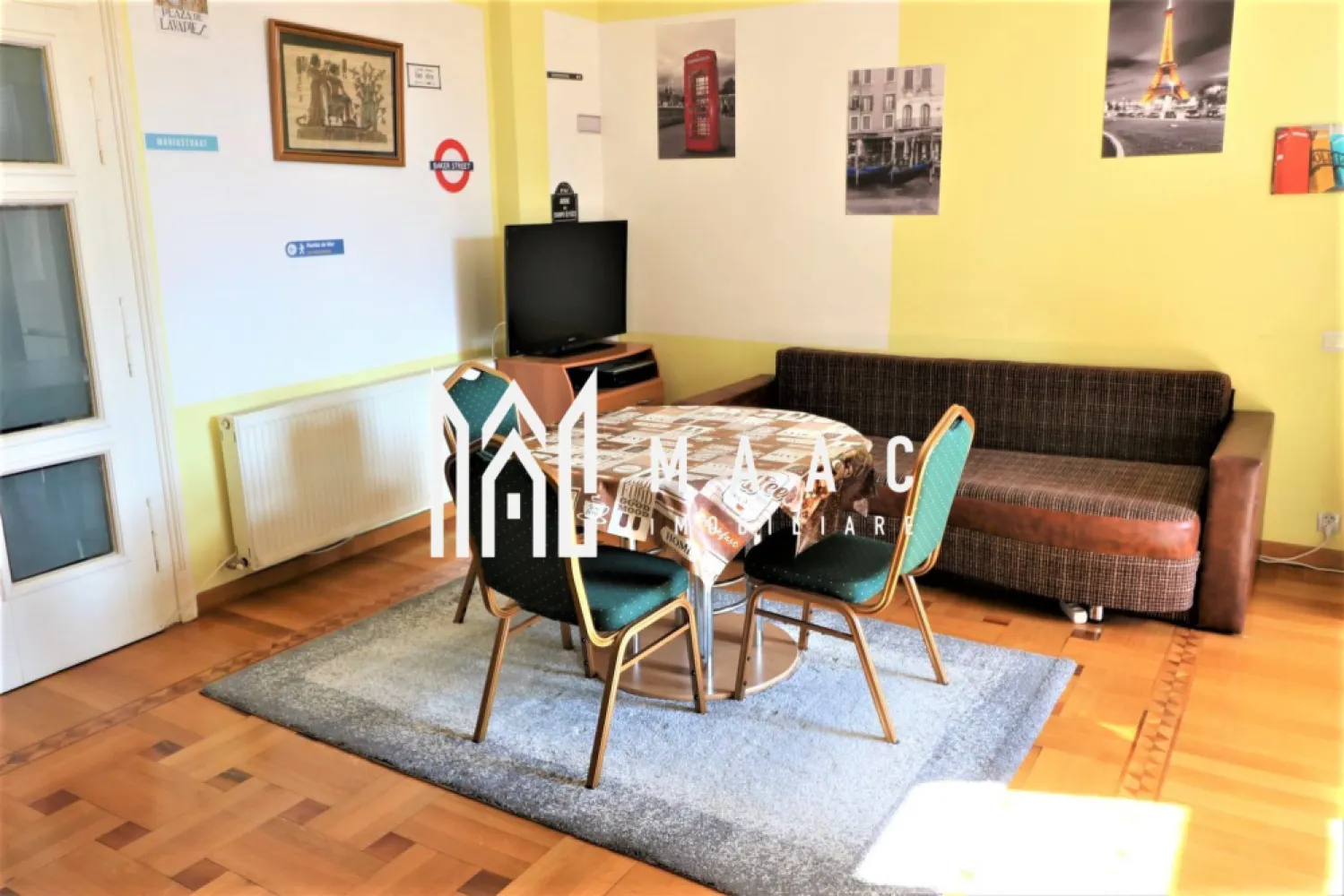 Apartament 2 camere | 82 mp utili | pietonala N. Balcescu - MAAC Imobiliare vă propune spre vânzare un apartament la casă, cu o suprafață utilă de 82 mp, situat în zona centrală, în apropierea restaurantelor, parcurilor, școlilor și mijloacelor de transport, ideal atât pentru locuință proprie, cât și pentru regim hotelier.

Proprietatea beneficiază de loc de parcare privat și pivniță, oferind confort și spațiu suplimentar de depozitare, elemente importante pentru o proprietate situată în centru.

Compartimentare:
-1 dormitor
-1 living
-1 bucătărie
-1 baie cu geam
-Pivniță de 12 mp
-Loc de parcare privat

Amplasarea centrală asigură acces facil către toate punctele de interes, ceea ce conferă proprietății un potențial ridicat atât pentru locuire, cât și pentru investiție în închiriere în regim hotelier.

Pentru mai multe detalii și programarea unei vizionări, vă rugăm să menționați la telefon numărul CP1662781.