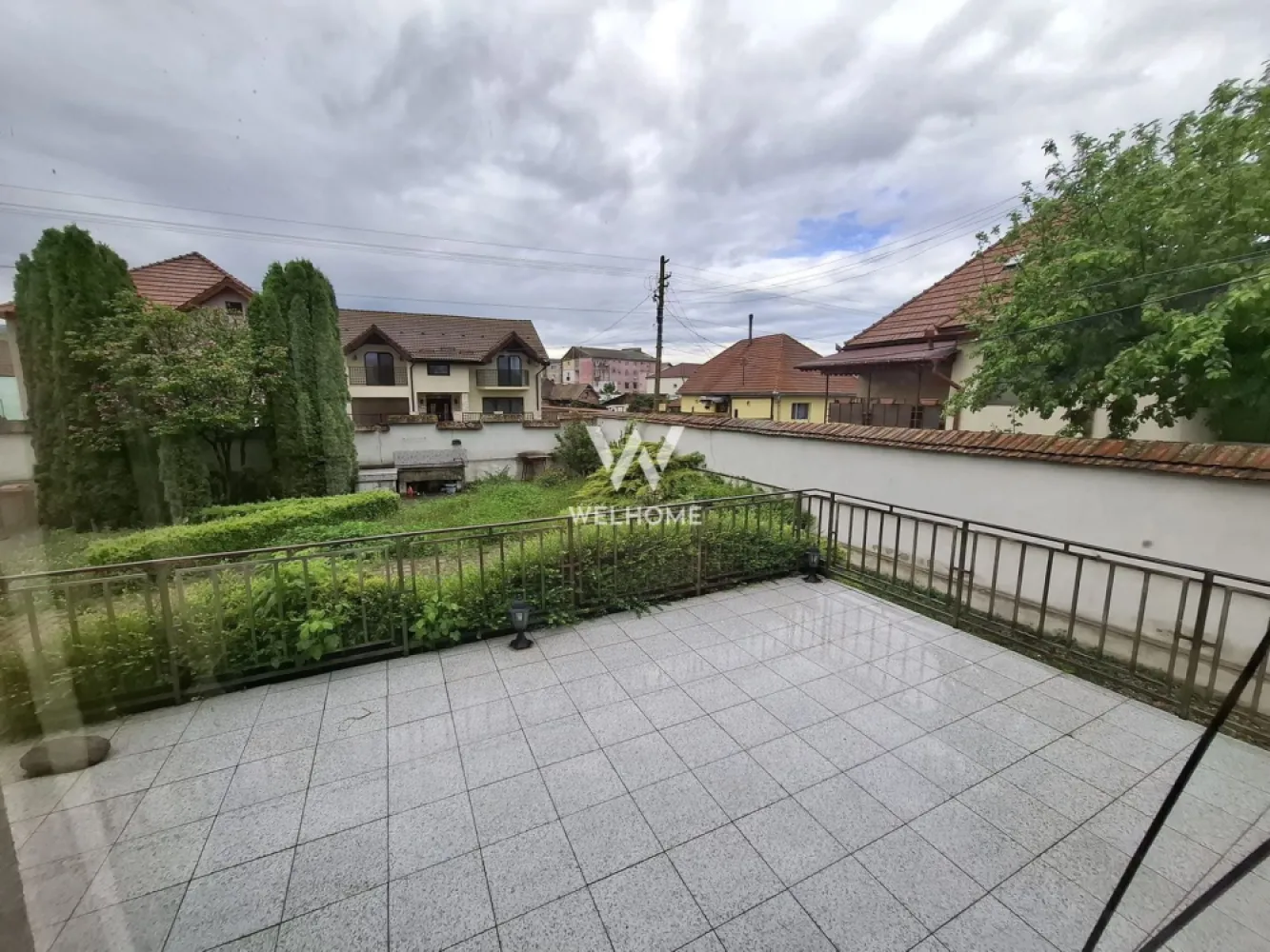 De inchiriat - Casa individuala intima cu teren mare in Avrig, Sibiu