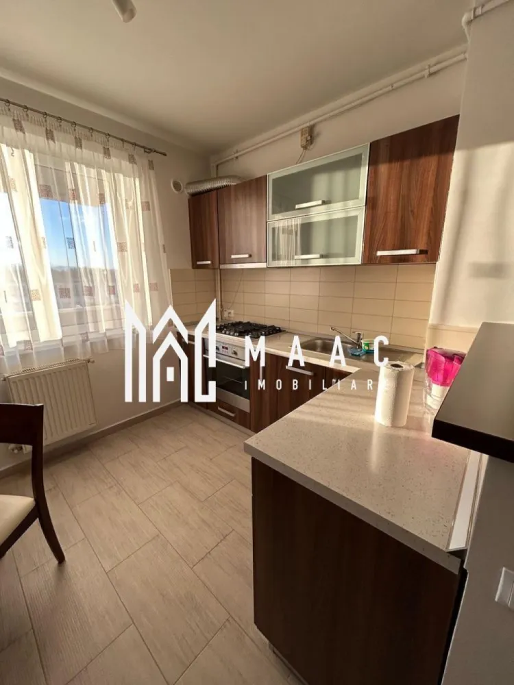 Apartament 2 Camere | Etajul 3 | Calea Dumbrăvii - MAAC Imobiliare vă propune spre închiriere un apartament decomandat, mobilat și utilat modern, situat la etajul 3 al unui imobil cu 3 niveluri, cu o suprafață utilă de 62 mp, la care se adaugă un balcon de 6 mp. Apartamentul este total decomandat și este compartimentat astfel: hol de acces, living, dormitor, bucătărie separată, baie, balcon cu acces din fiecare cameră. Imobilul este construit în anul 2008, iar proprietatea se predă complet mobilată și utilată. Printre dotări se regăsesc: mașină de spălat rufe cu uscător, plită, cuptor și hotă, combină frigorifică, televizor. Se percepe garanție în cuantumul unei chirii lunare. Pentru mai multe detalii și programarea unei vizionări, vă rugăm să ne contactați menționând ID-ul proprietății.