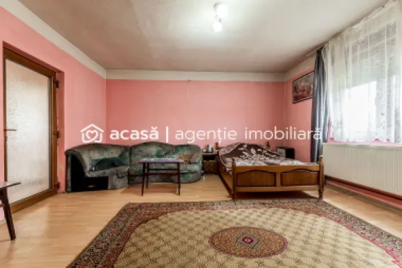 Casă de renovat cu 773 mp teren la preț de apartament