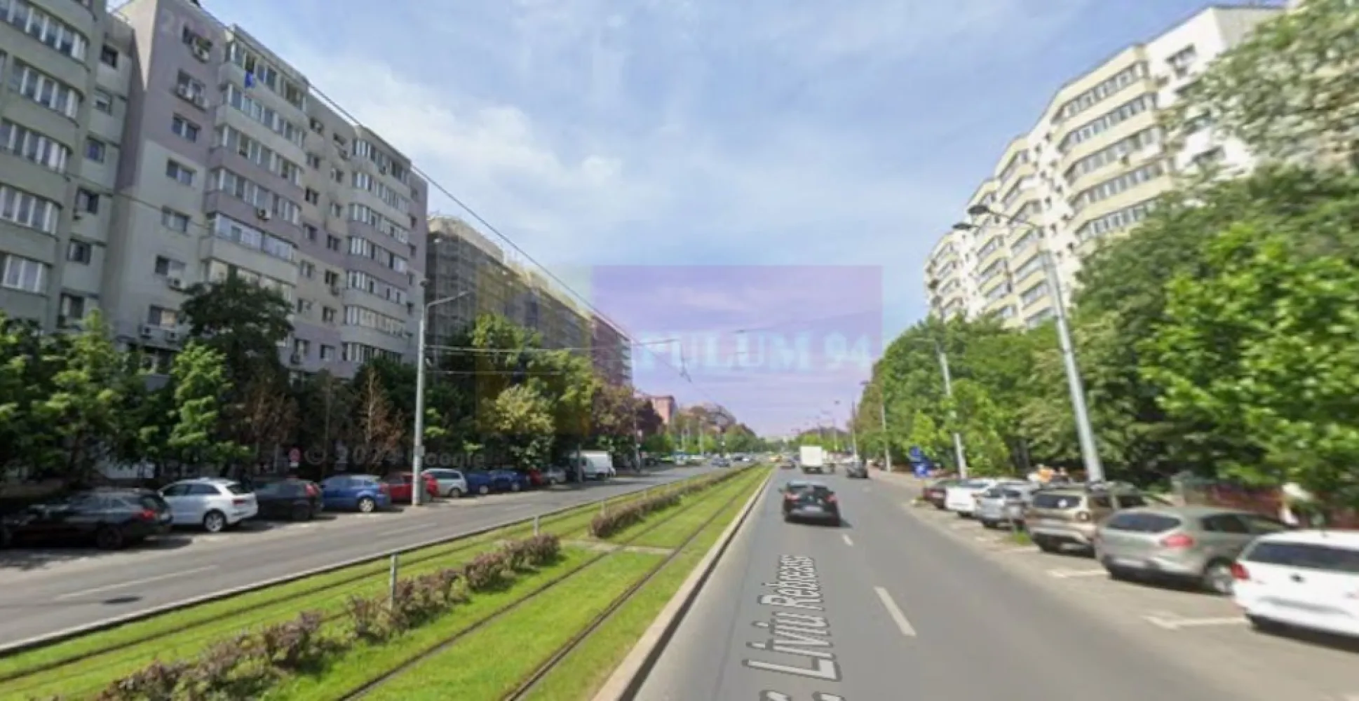 Titan Metrou M1-statia Titan si parc IOR, Bebe Tei - Va oferim spre vanzare un apartament de 2 camere in Titan, langa metrou si parcul IOR, in apropiere de Piata Minis, Lidl, Mega Image, Bebe Tei, la etajul 4/10, curat si bine intretinut, cu balcon spatios si luminos. Scara dispune de 3 lifturi moderne, blocul este anvelopat termic, scara blocului este curata impecabila cu lumina naturala. 
Apartamentul are contorizare separata: gaze, apa, curent electric. Incalzirea este de la RADET.
Dispune de urmatoarele finisaje in buna stare: gresie, faianta, parchet laminat, termopan, balconul inchis in termopan, usa metalica.
Se vinde doar cu banii cash.
Orientare cardinala VEST.
Pentru detalii suplimentare si vizionari contactati Dona Camelia 0733683461