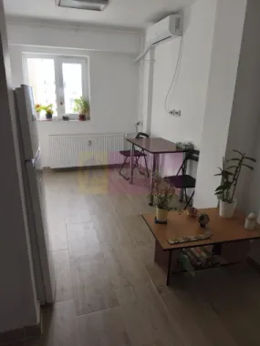 Vanzare apartament in zona Decebal- Calarasilor, metrou magistrala M2