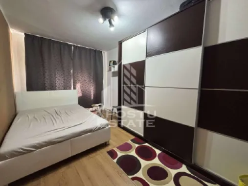 Apartament cu 3 camere de vanzare, zona Dambovita, Timisoara