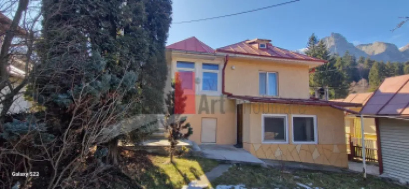 CASA DE VANZARE IN BUSTENI- POIANA TAPULUI