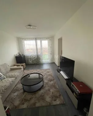 Apartament 2 camere semicentral etaj 3