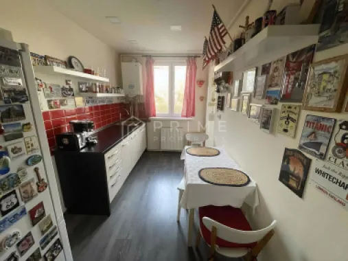 Apartament 2 camere semicentral etaj 3