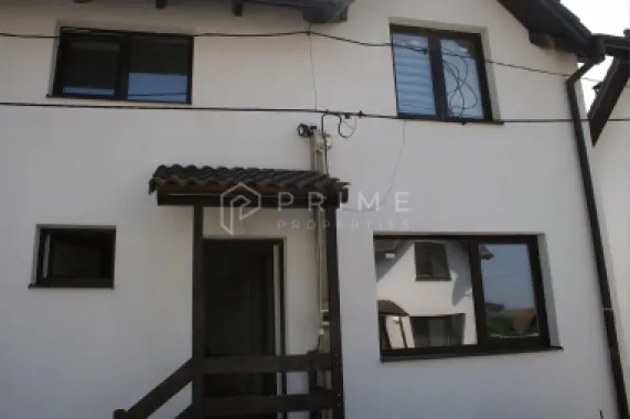 Casă tip duplex complet amenajată si mobilată | șemineu și garaj |