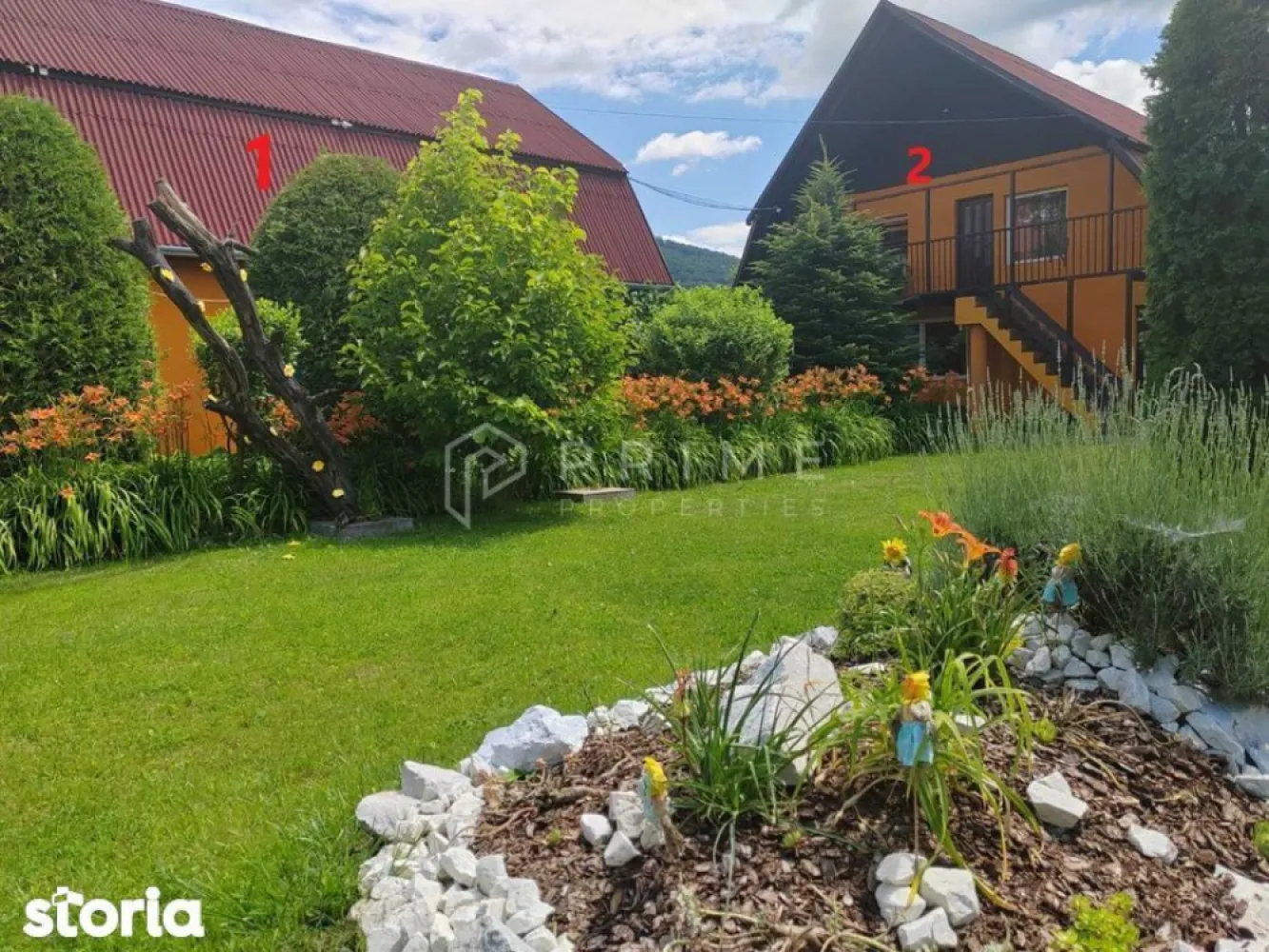 Pensiune Premium de Vânzare aproape de Sovata - Vă prezentăm o oportunitate rară:
Preiei astăzi o afacere turistică funcțională, cu reputație construită în 11 ani și rating excepțional — 9,7 pe Booking | 4,8 pe Google.
De ce este o investiție solidă:
Cerere turistică susținută pe durata sezonului estival, cu rezervări constante în weekend pe tot parcursul anului
Reputație online impecabilă, bază de clienți fidelizată
Oportunitate de extindere în segmentul wellness & recovery, susținută de ecosistemul turistic balnear consacrat al stațiunii Sovata.
Proprietatea — date tehnice:

2 clădiri separate, 368 mp construiți | Teren ~2.100 mp (2 nr. cadastrale)
9 camere | 8 băi + 3 toalete | Bucătărie echipată | Sală de mese
Sală pentru evenimente cu piscină interioară | 4 terase | 2 balcoane
Lac ornamental, livadă, parcare generoasă, grătar, loc ceaun
Construcție cărămidă | Tâmplărie termopan | Centrală termică
Racordată la toate utilitățile: apă, gaz, electricitate trifazată
Mobilată și echipată complet — preluare imediată
Ideal pentru: investitori care doresc un business gata operațional, fără costuri de pornire.

Preț 309000euro, deschis negocierilor, inclusiv schimb parțial cu apartamente în Târgu Mureș sau Sovata.

Programează o vizionare.

La Prime Properties, fiecare tranzacție înseamnă mai mult decât o simplă achiziție – este un proces complet, în care colaborăm cu cei mai buni profesioniști: notari, avocați, designeri, arhitecți, evaluatori, specialiști în certificate energetice, consultanți de credite imobiliare.
Astfel, atunci când alegi o proprietate prin noi, primești la pachet și siguranță, transparență și servicii impecabile pe tot parcursul drumului tău către casa ideală.
Ne dedicăm 100% fiecărui client, iar asta se reflectă în rezultate și în încrederea pe care o primim înapoi prin recomandările lor.
Proprietatea aceasta nu se potrivește exact nevoilor tale?
Lasă-ne să îți găsim alternativa potrivită. Agentul nostru îți va oferi soluții avantajoase și adaptate stilului tău de viață.
📞 Contactează-ne astăzi. Până acum nu am dezamăgit niciun client – și nu vom începe cu tine.
Comision 0% pentru cumpărători